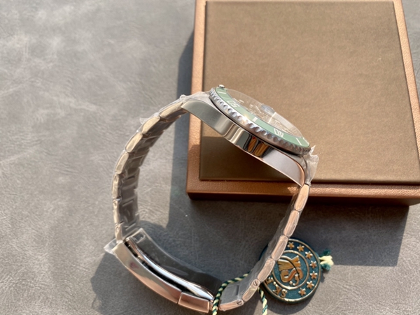 激安ロレックス内部構造